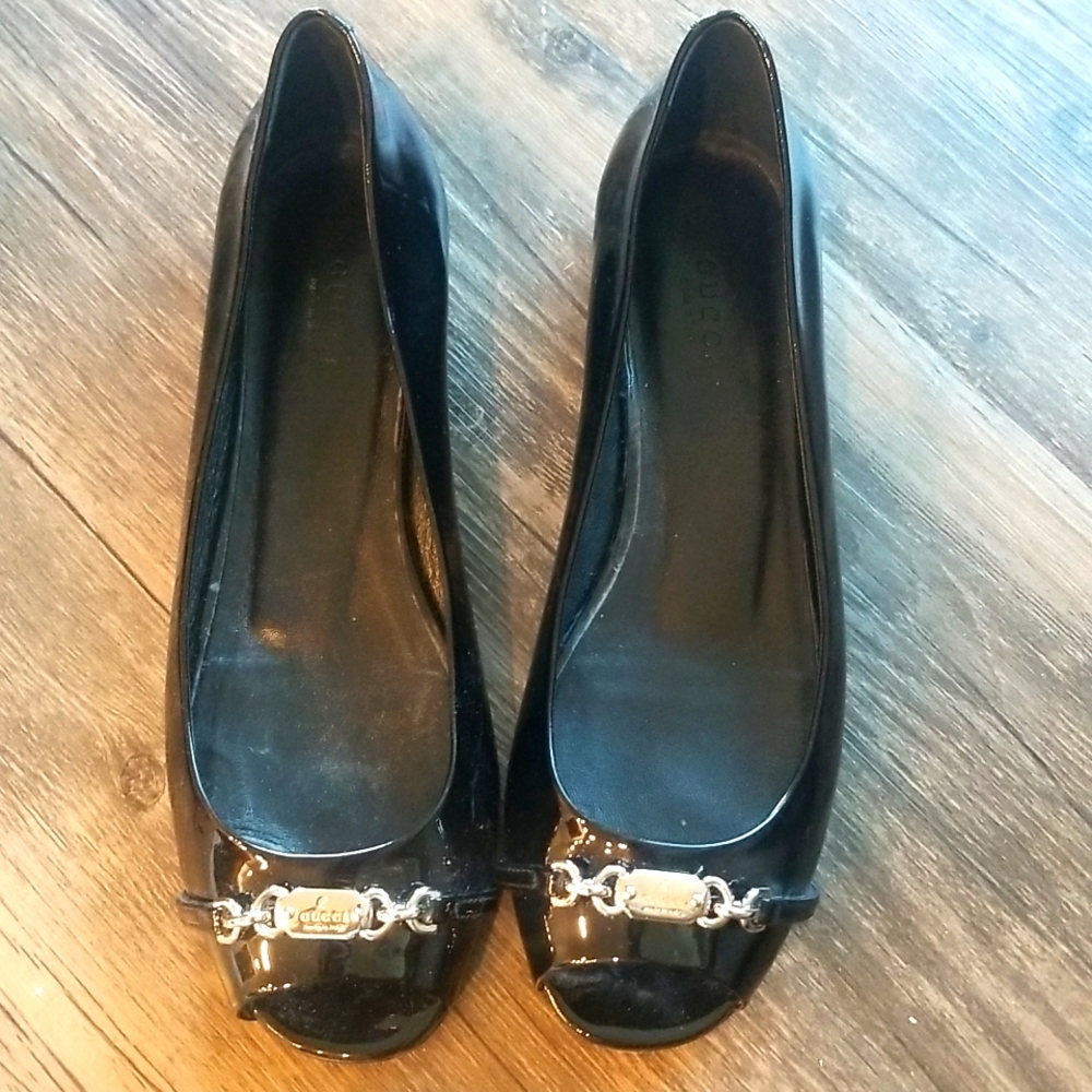 Gucci, 8/or 38, black patent